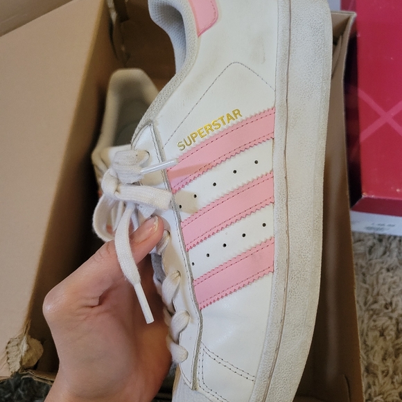 SOLD Adidas, white and pink, size 6.5 - Picture 4 of 5